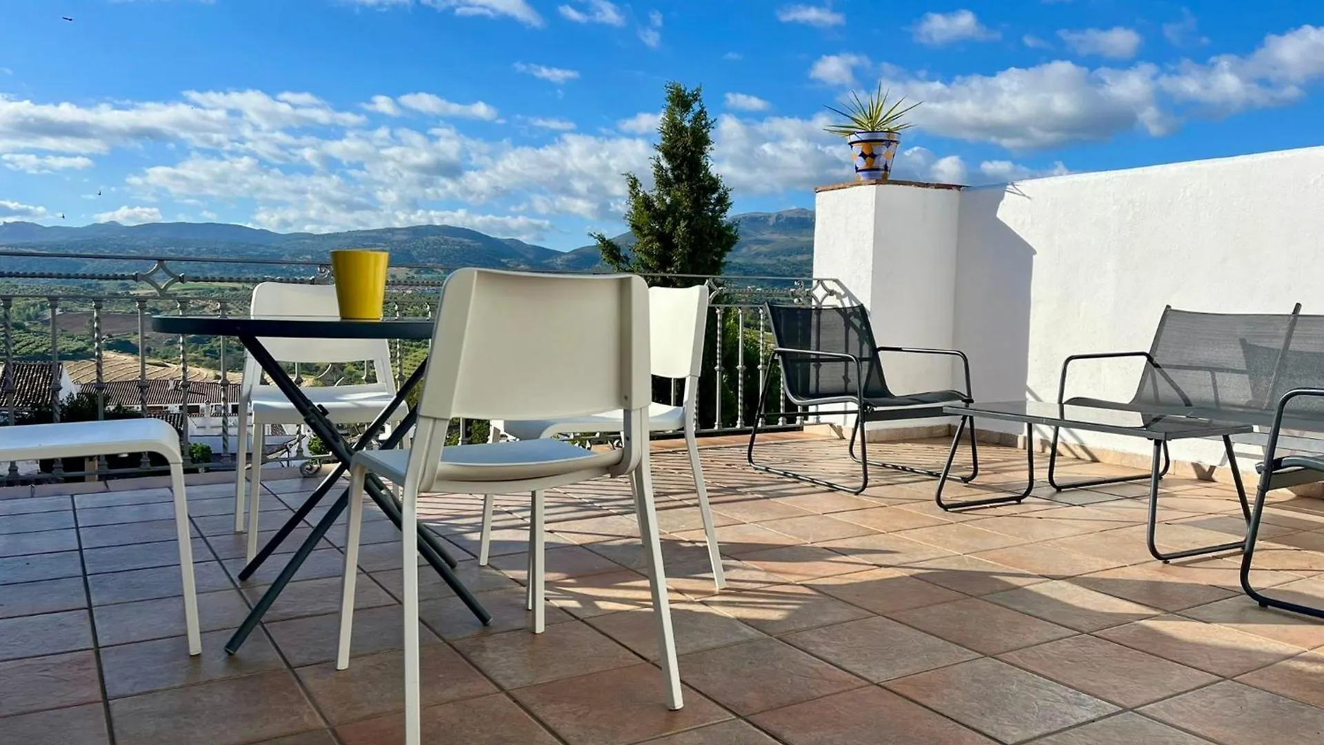 Apartamentos Avanel Ronda Lejlighed